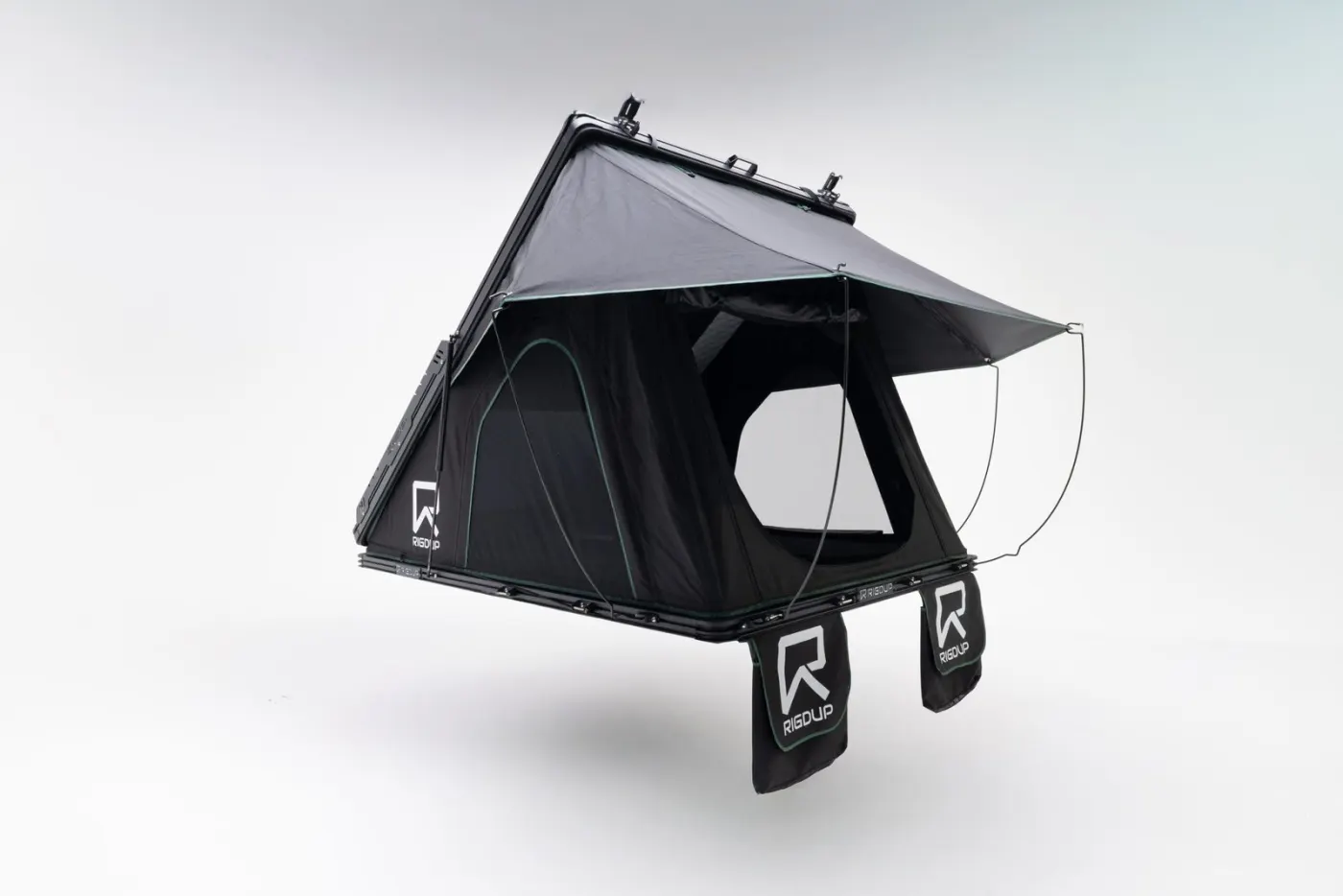 Nomad 1.4M hardshell open, the roof lifted on gas struts